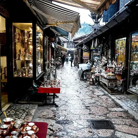 Moonhouse Πανσιόν
