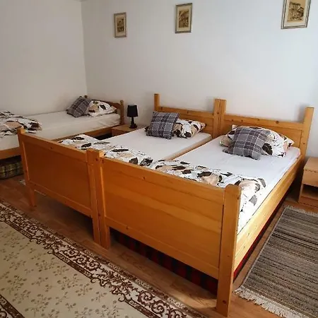 Moonhouse Πανσιόν